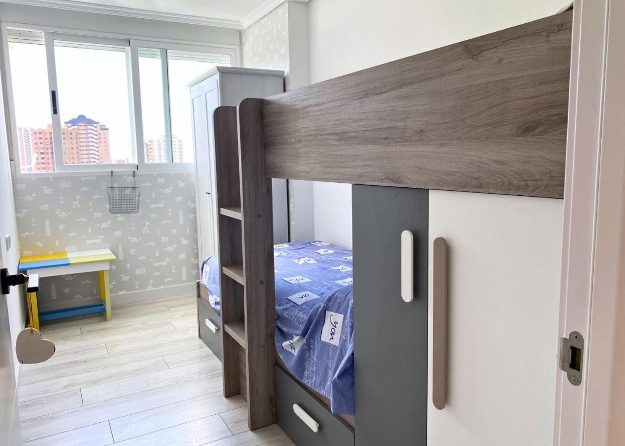 Cozy Apartment Benidorm Poniente 5 Min From The Beach Luaran gambar